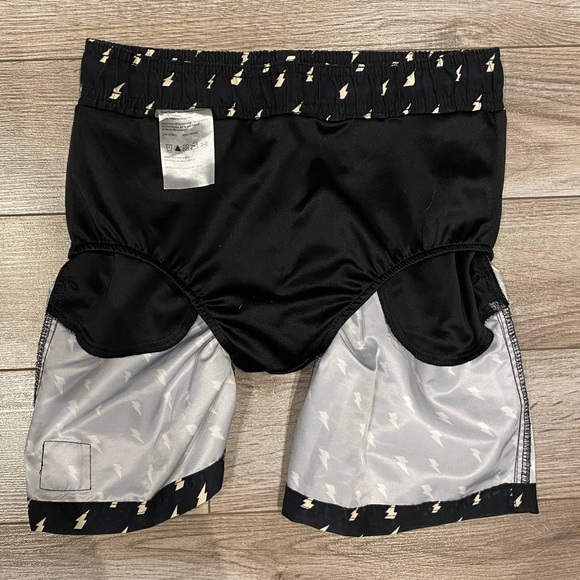 Ripzone Youth Boys classic quick-drying swim shorts 
Size: Medium (US10) - Picture 5 of 6